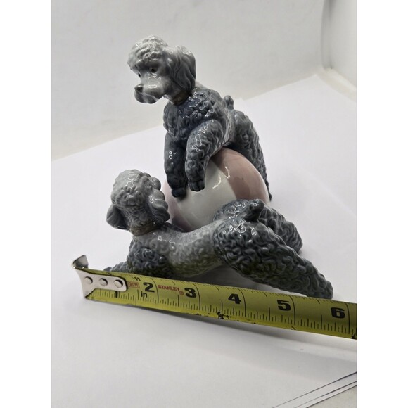Retired #1258 LLADRO "Playful Dogs" Poodles w/ Ball Porcelain Figurine - Picture 11 of 13